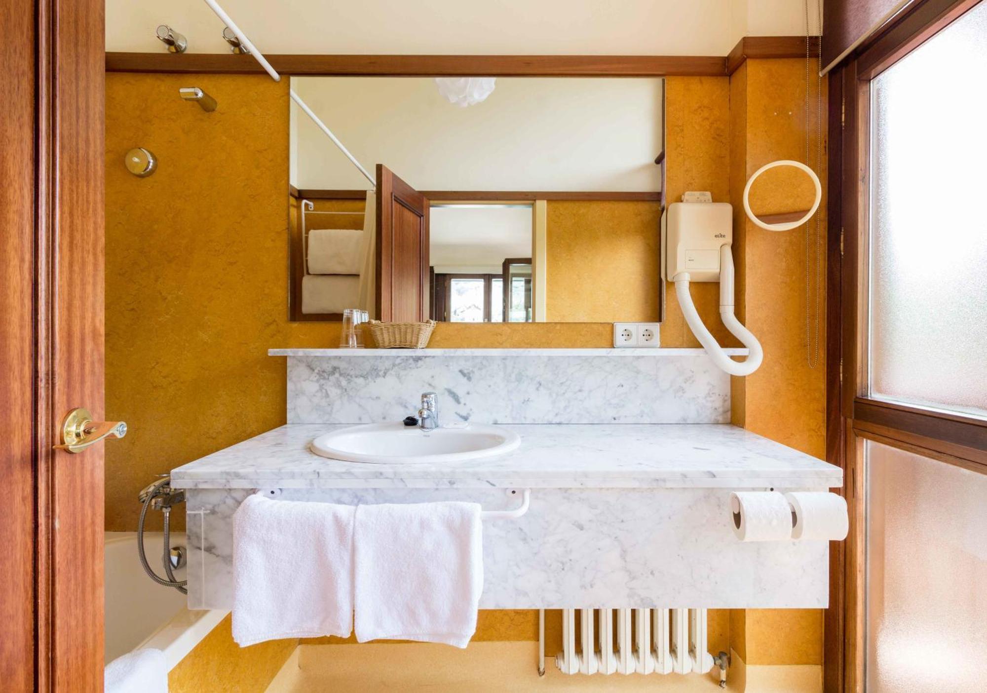 Snoe Hotel كاندانتْشاو الغرفة الصورة