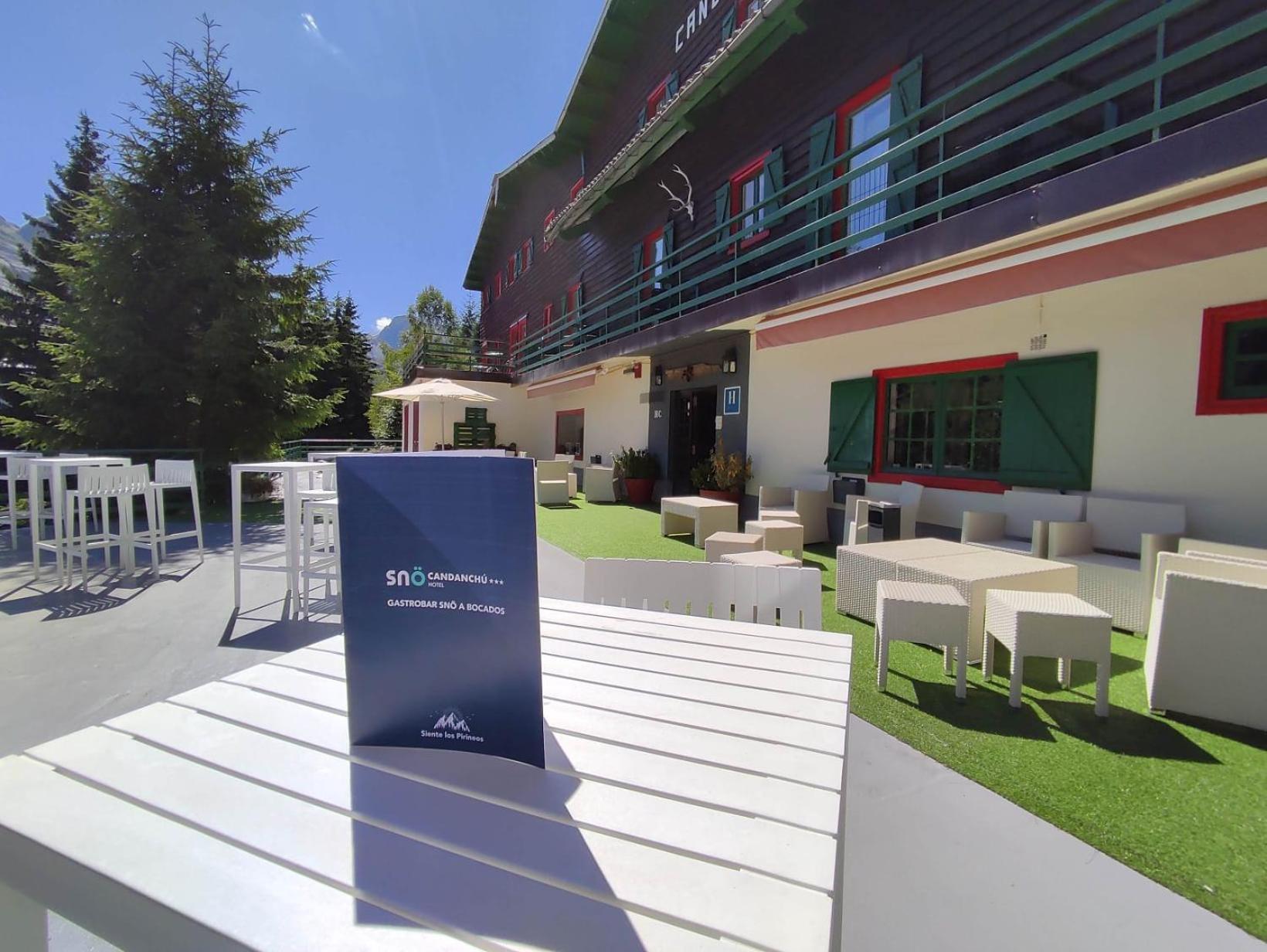 Snoe Hotel كاندانتْشاو المظهر الخارجي الصورة